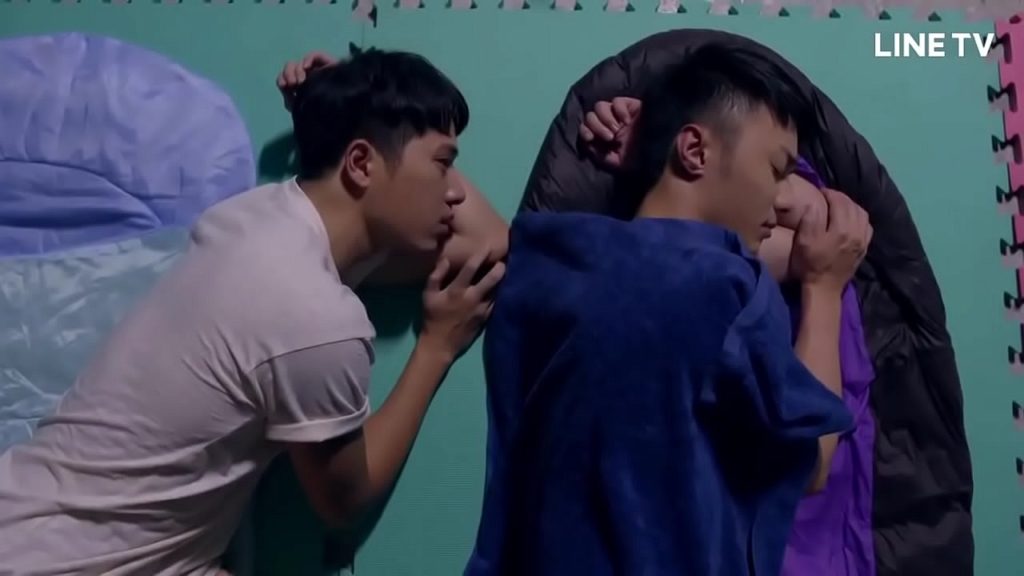 หนังโป๊ชายรักชายเรทR ชีวิตในเรือนจำผู้ชายเอาตูดกันเป็นว่าเล่นเย็ดทั้งเรื่องท่าหมาเย็ดตูดยาวๆไป