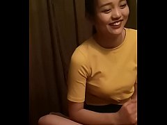 ถ่ายคลิปหมอนวดกระปู๋ที่เชียงใหม่ให้บริการลูกค้า นวดน้ำมันxxxเสร็จแล้ชักว่าวให้ต่อ น่ารักมากคนนี้