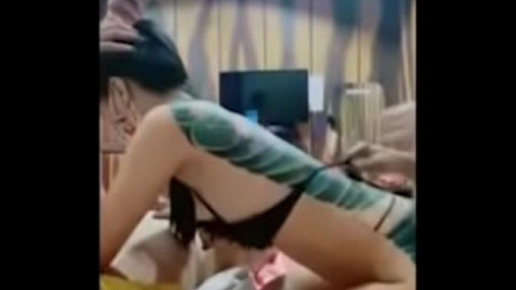 “น้องออย รอยจูบ” เปิดวาร์ป คลิปหลุดจากกลุ่มลับน้องออย ไลฟ์สดเย็ดหนุ่มล่ำในห้องน้ำ ครางโครตฟิน คลิปกำลังเป็นกระแสในโลกโซเซียล