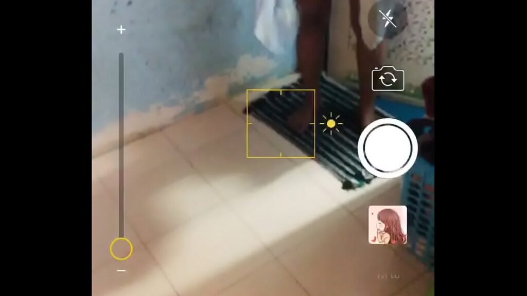 คลิปโป๊xไทย แอบถ่ายสาวธนาคารกรุงเทพ นั้งฉี่ในห้องน้ำห้างเห็นจิ๋มเต็มๆตา