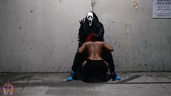 คลิปโป๊ฮาโลวีนxxxหน้ากากซาดิสปีศาจพาสาวจากผลับมาเย็ด แต่งชุดผีแล้วเอากันวันปล่อยผี