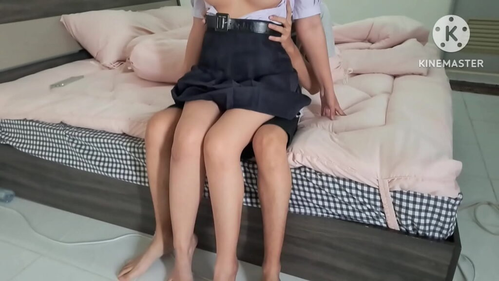 คริปหลุดxxxนักเรียนไทย เลิกเรียนบ่ายสามโมง ก่อนกลับบ้านนักรุ่นพี่ที่จบไปแล้วเข้าม่านรูดเย็ดคาชุดแตกใน